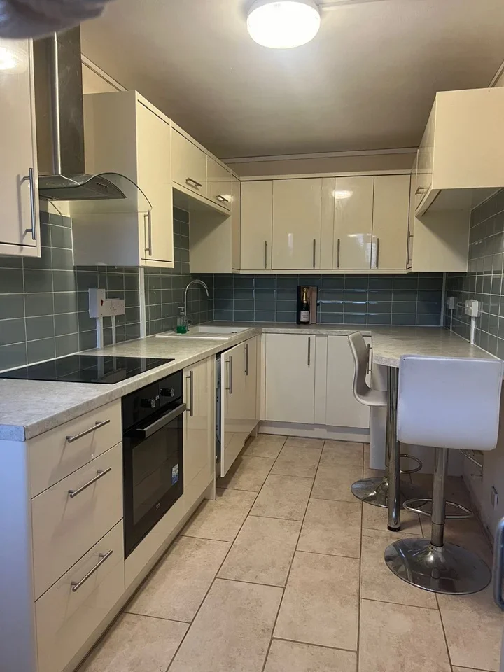 Flat Gibraltar Close in Brentwood
