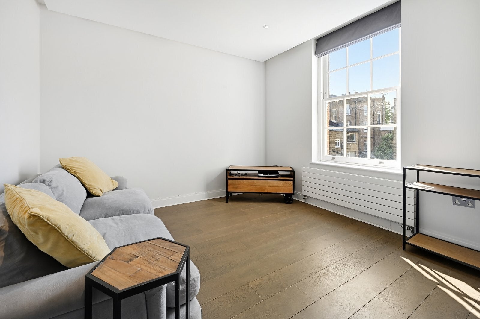 Flat Fulham Road in Greater London