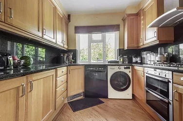 House Saxon Way in Greater London