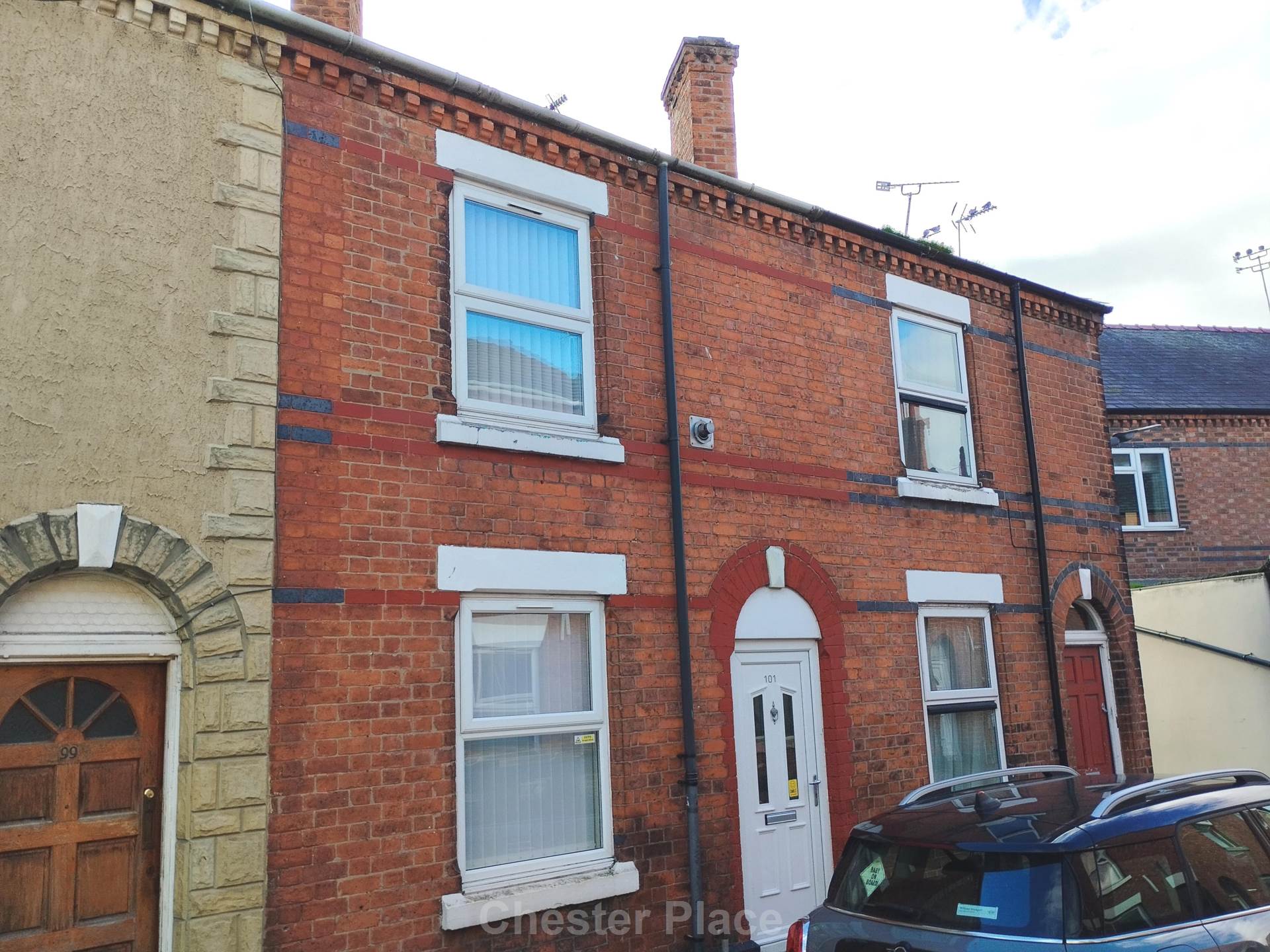 House Garden Lane in Chester