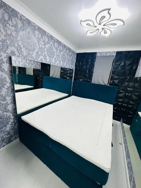 Flat Robinia Close in Basildon