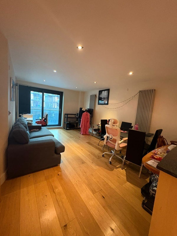 Room Millharbour in Greater London