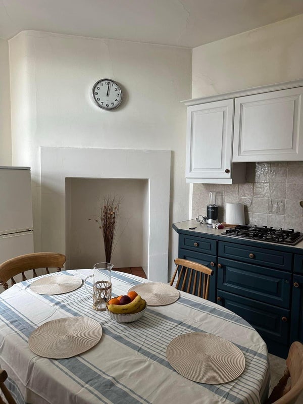 Room Acton Lane in Greater London