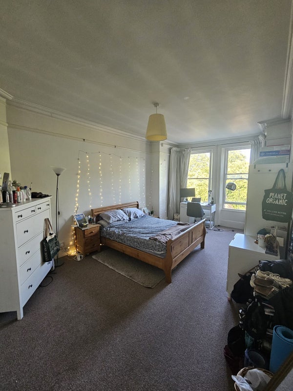 Room Acton Lane in Greater London