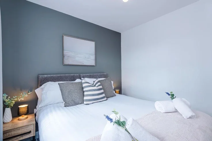 Flat Salisbury Close in Crewe