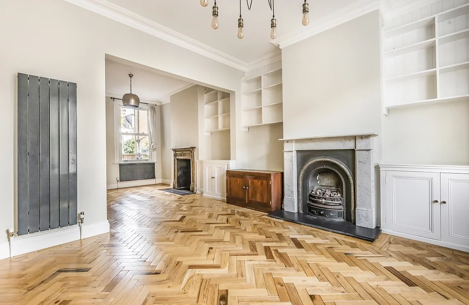 House Dorchester Grove in Greater London