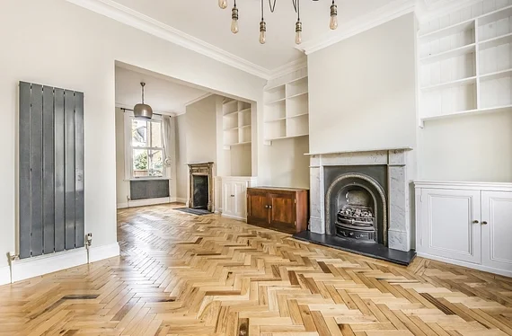 House Dorchester Grove in Greater London