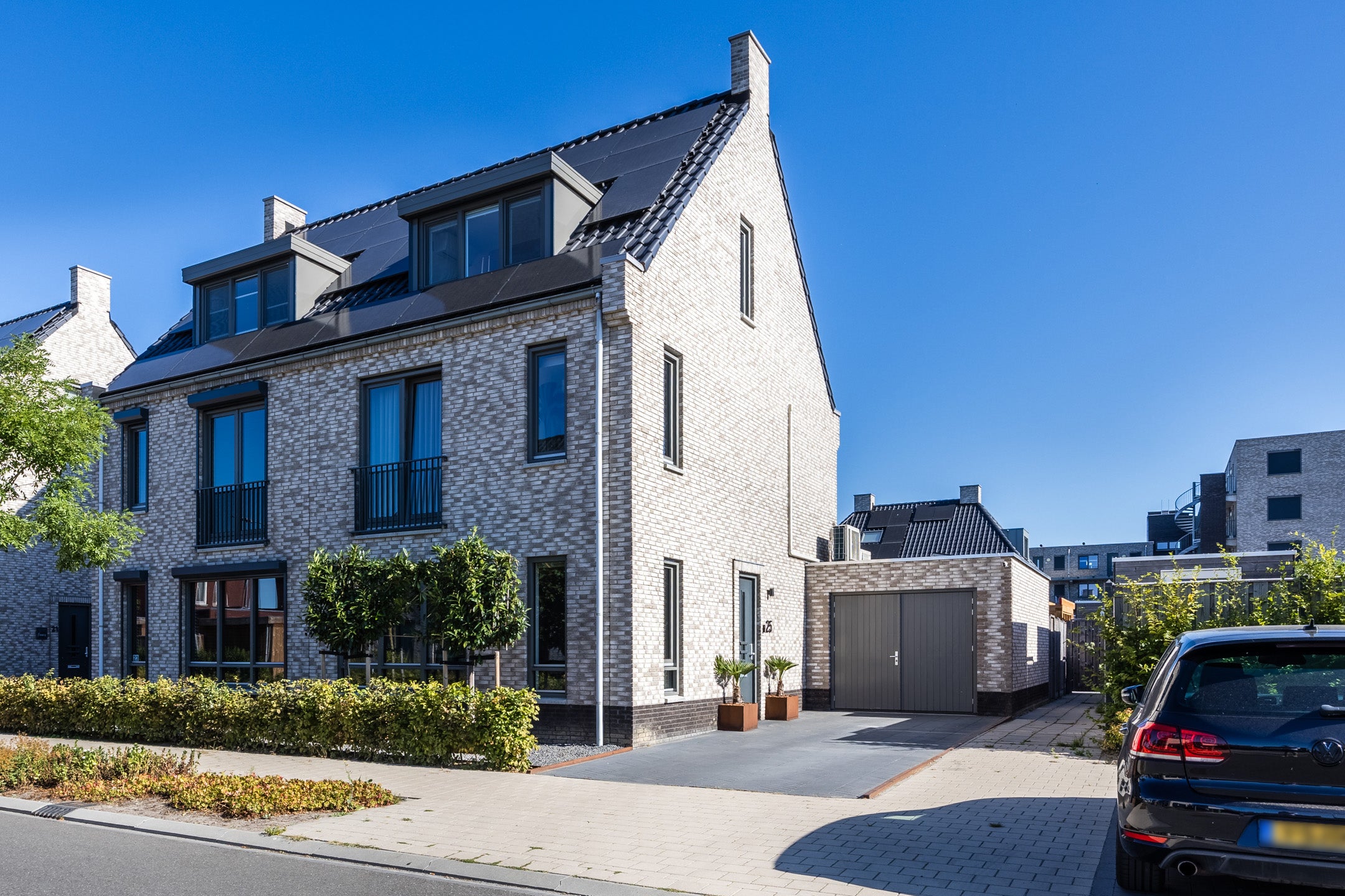 Huis Parelmoer 25 in Zevenbergen