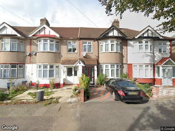 Room Holland Park Avenue in Greater London
