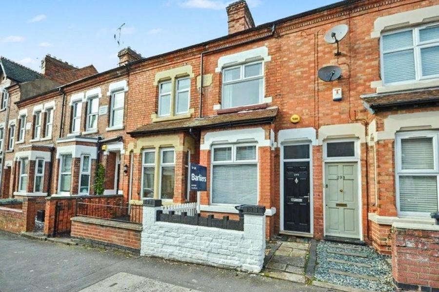 House Clarendon Park Road in Leicester