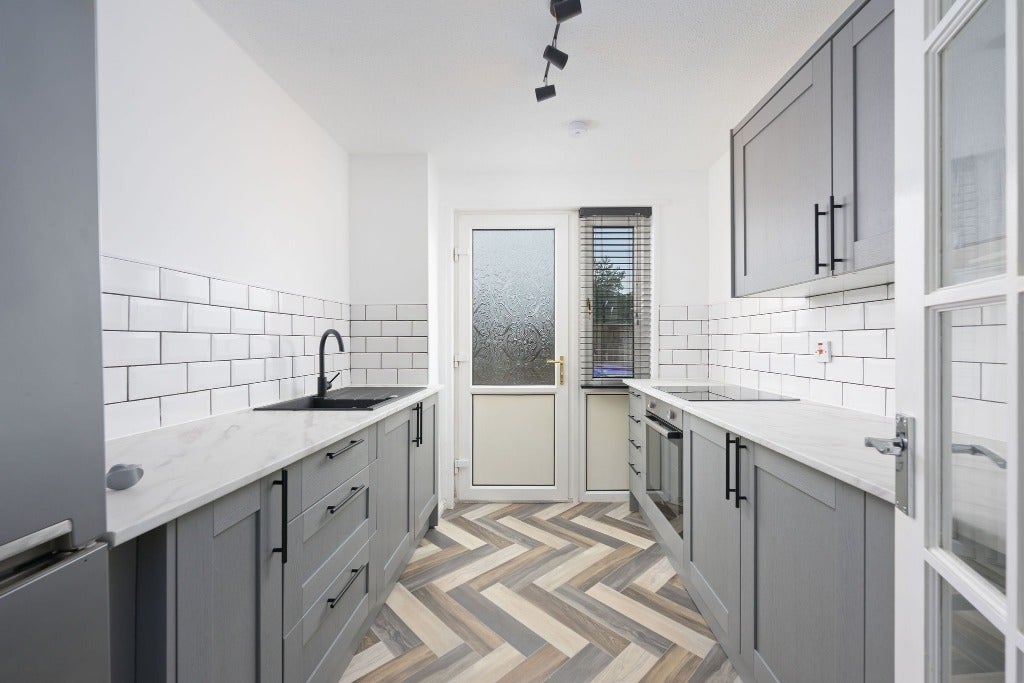 Flat Lamberton Avenue in Stirling
