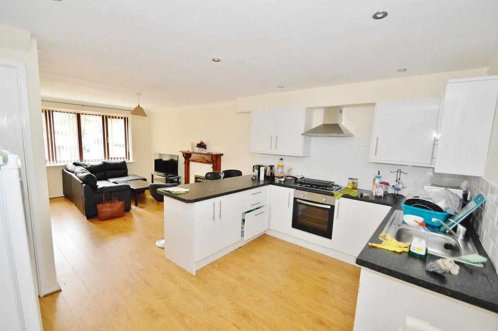 Flat Heeley Road in Birmingham