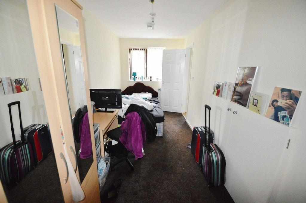 Flat Heeley Road in Birmingham
