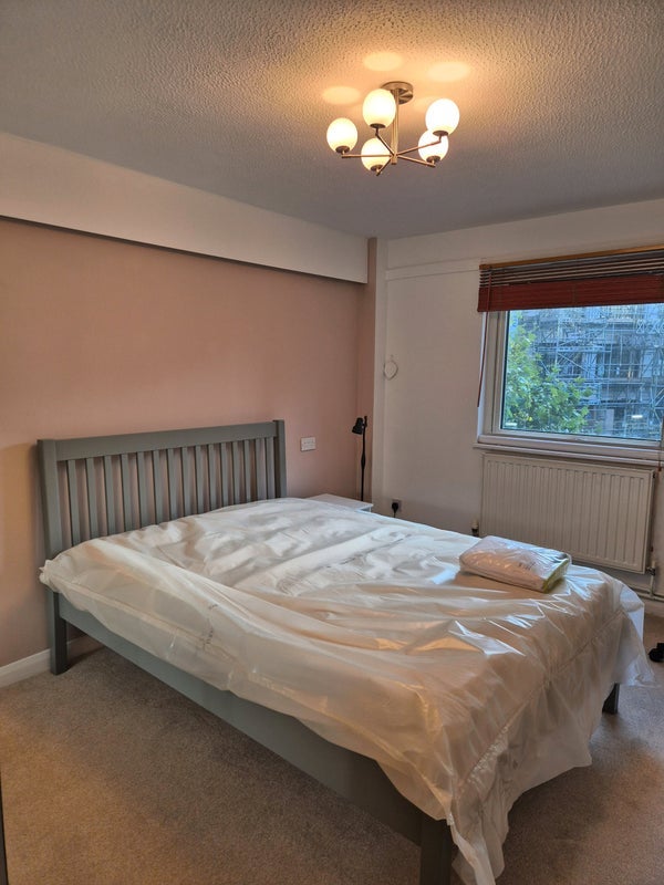 Room Gresse Street in City of Westminster