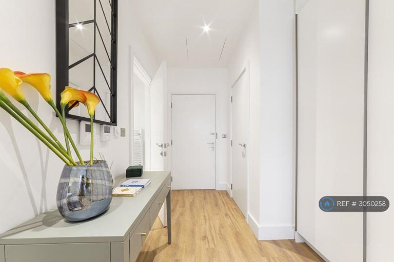 Flat West Gate in Greater London