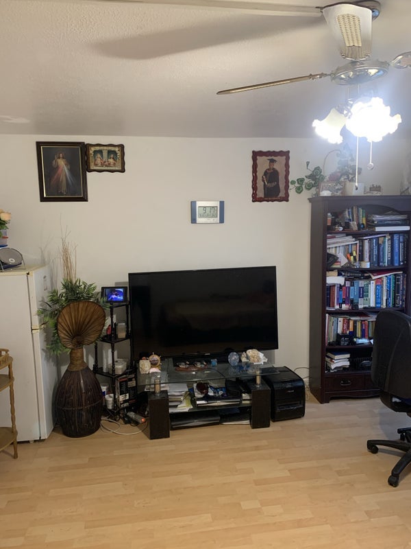 Room Desmond Street in Greater London