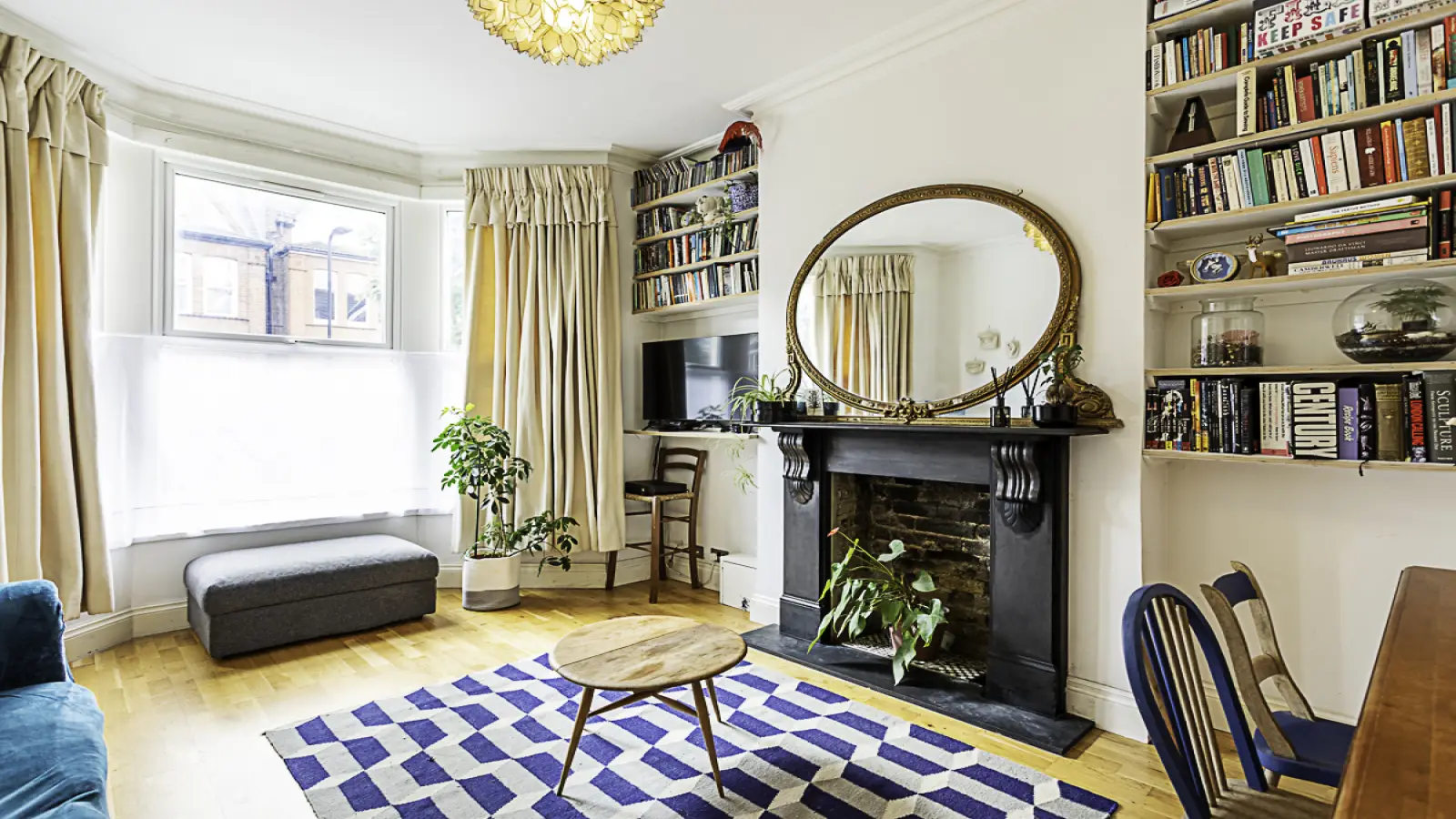 Flat Grasmere Avenue in Greater London