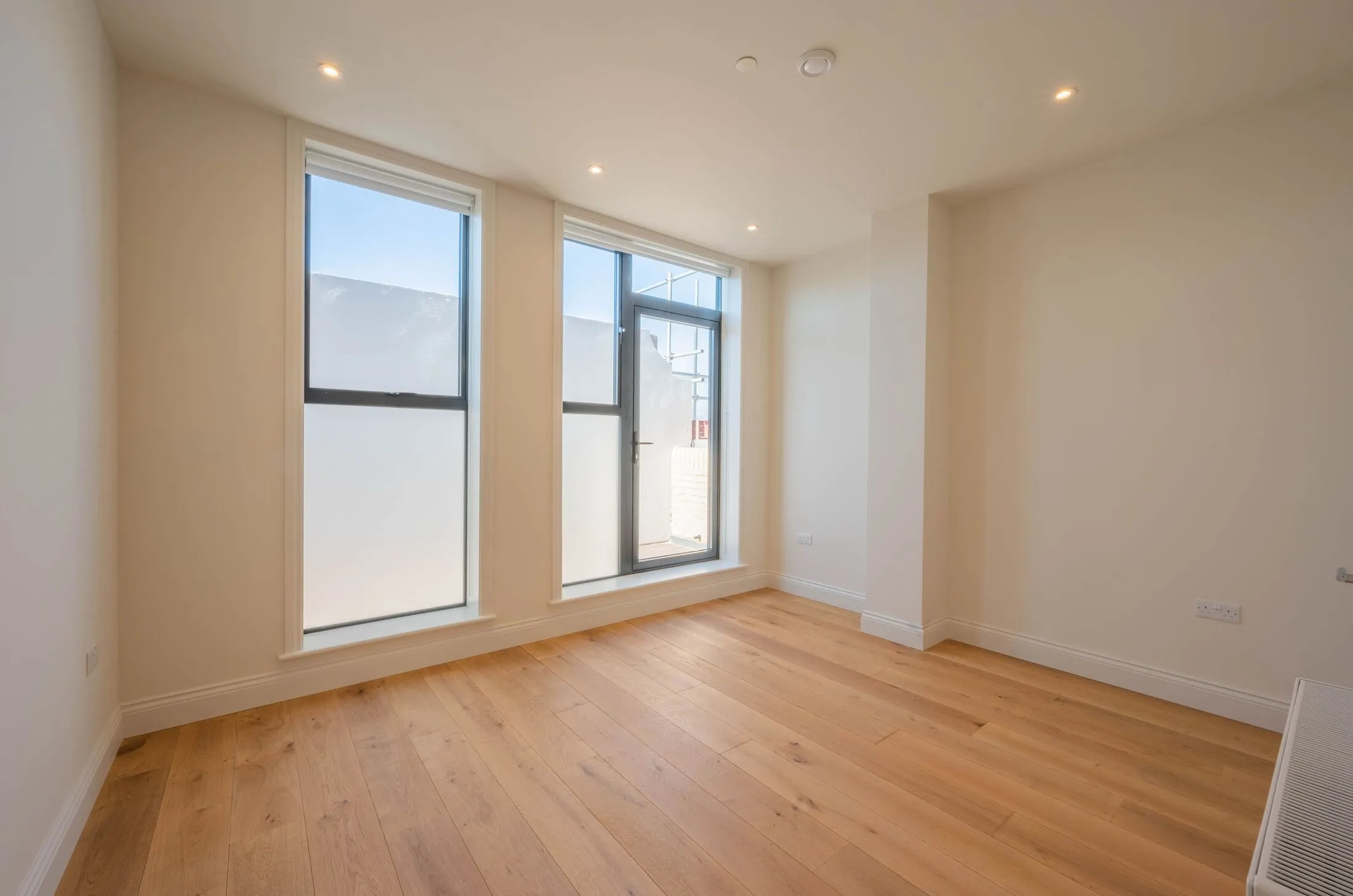 Flat Rye Lane in Greater London