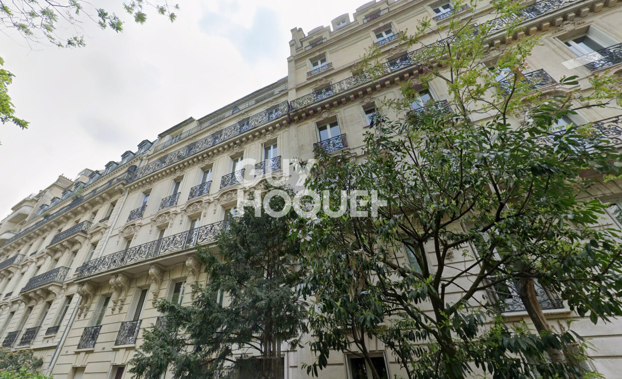 Flat Square Alfred Capus in Paris