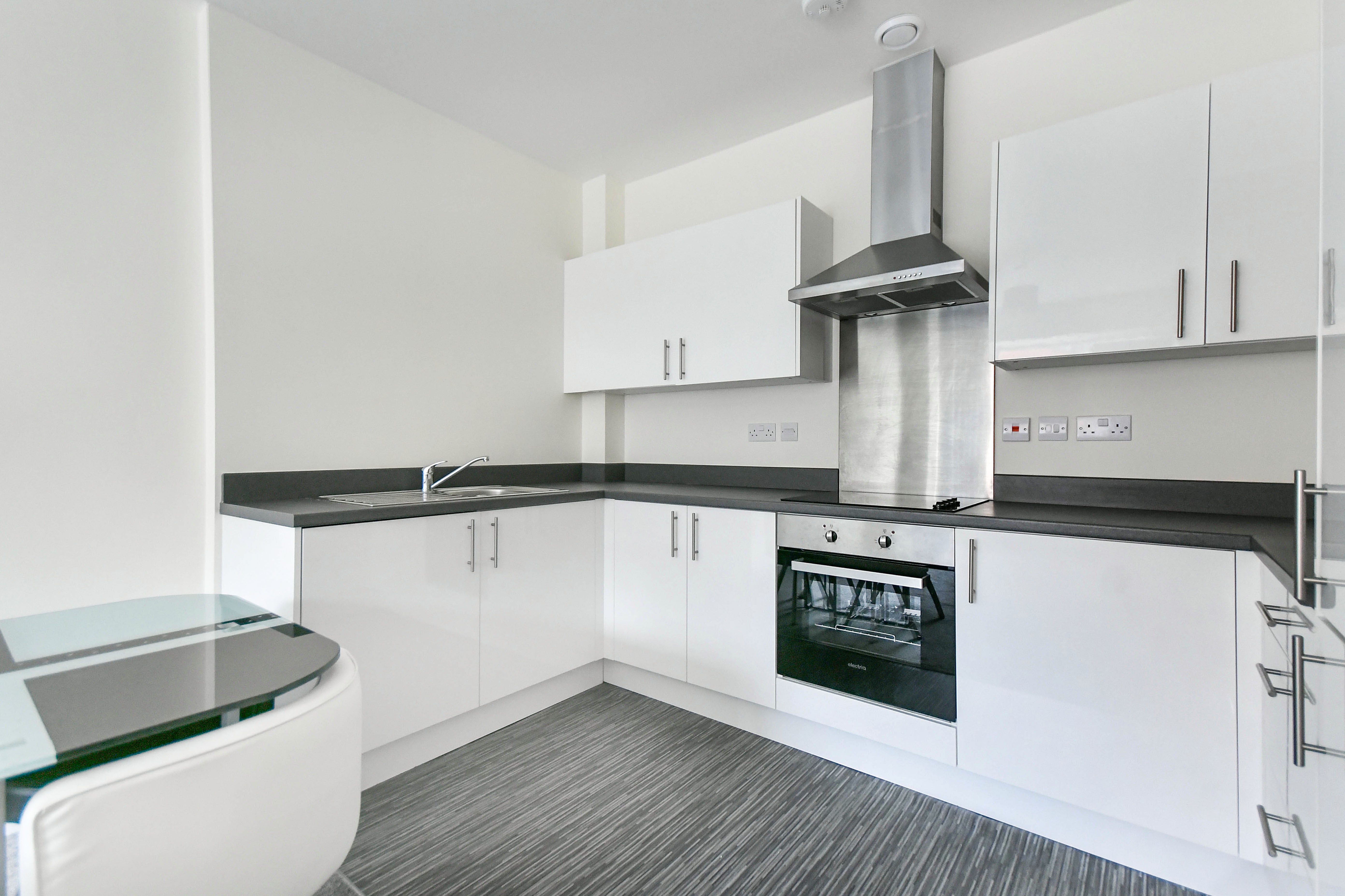 Flat Farnsby Street in Swindon