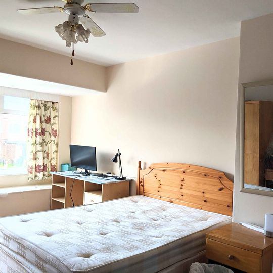Room Whalton Avenue in Newcastle upon Tyne