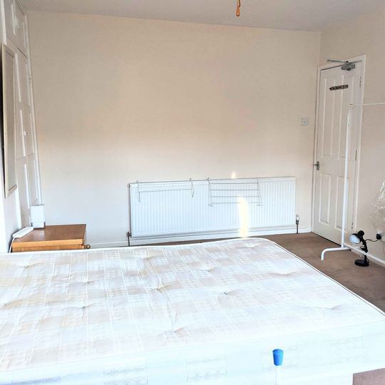 Room Whalton Avenue in Newcastle upon Tyne