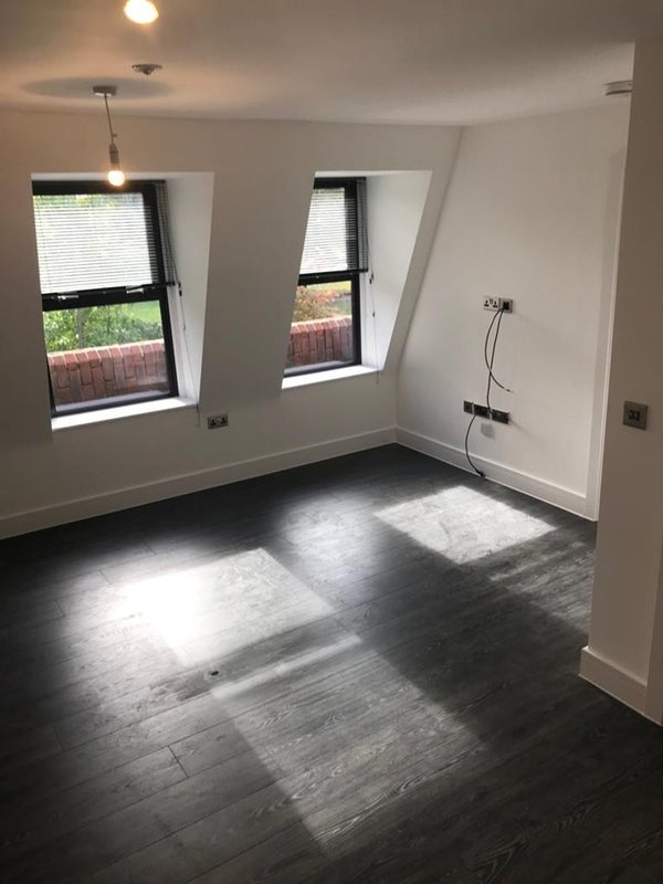 Flat South Street in Epsom and Ewell