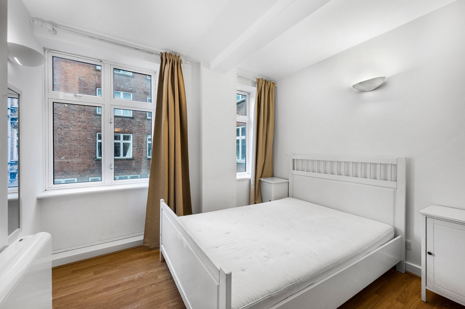 Flat Fetter Lane in City of London