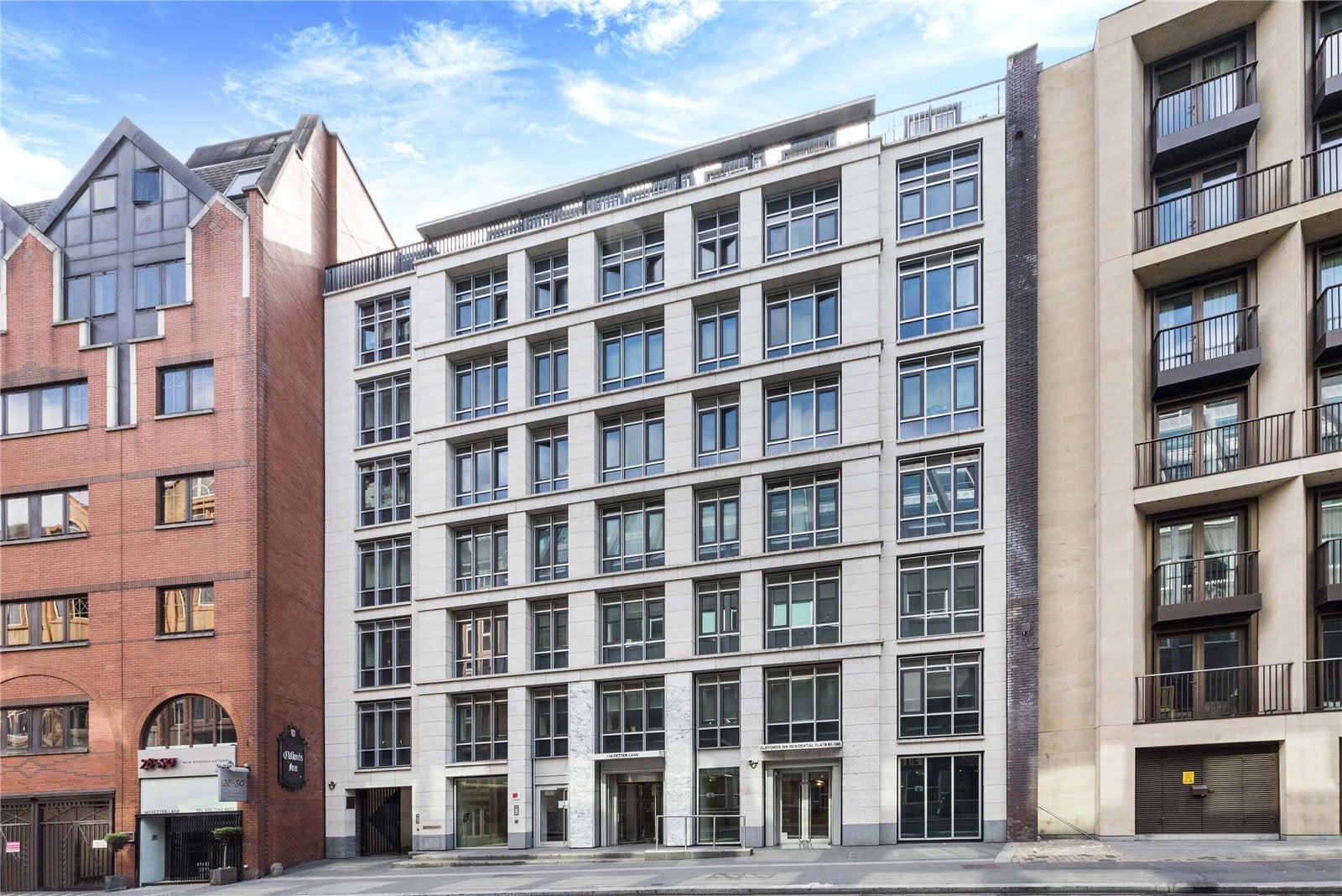 Flat Fetter Lane in City of London