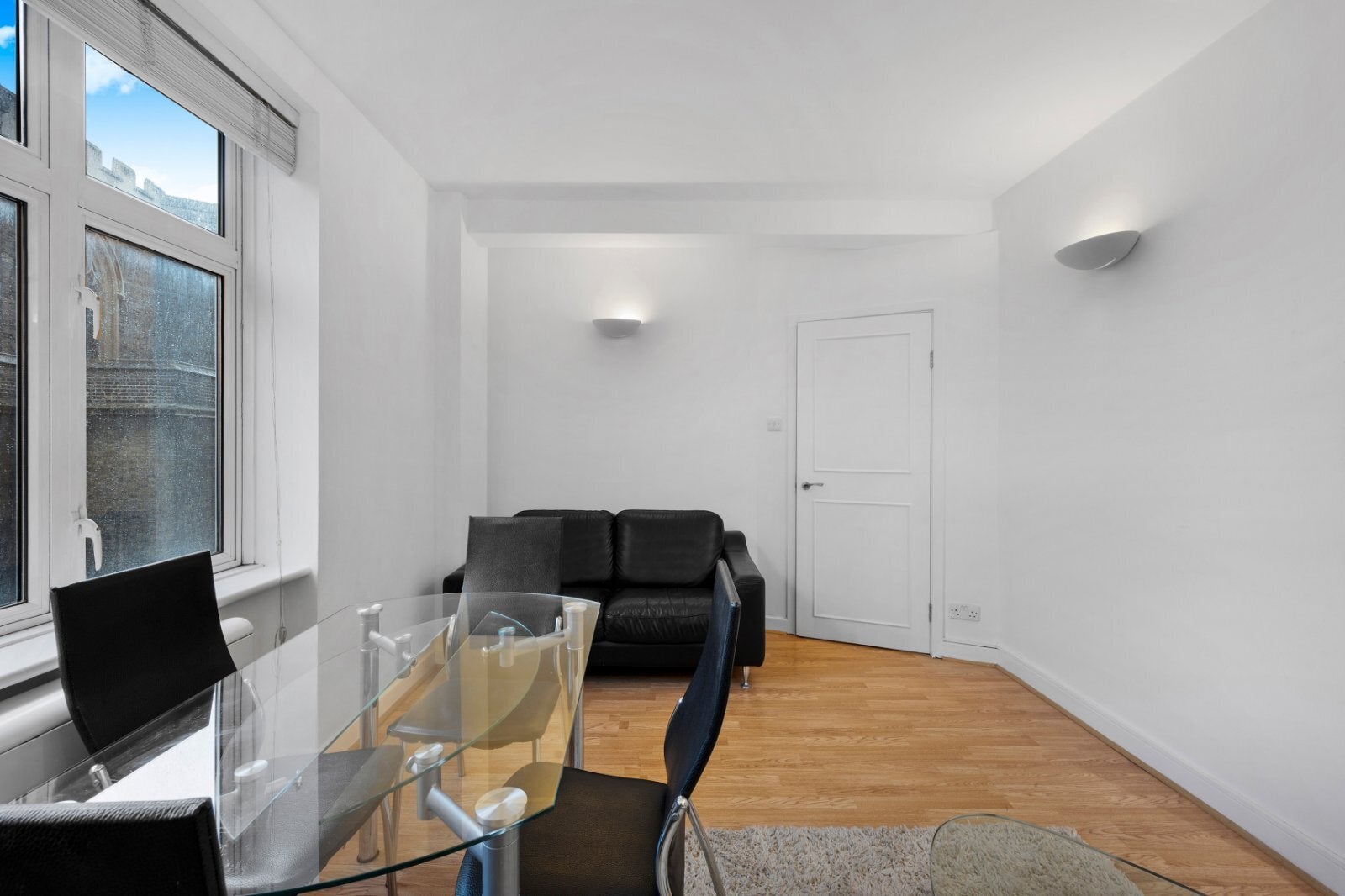 Flat Fetter Lane in City of London