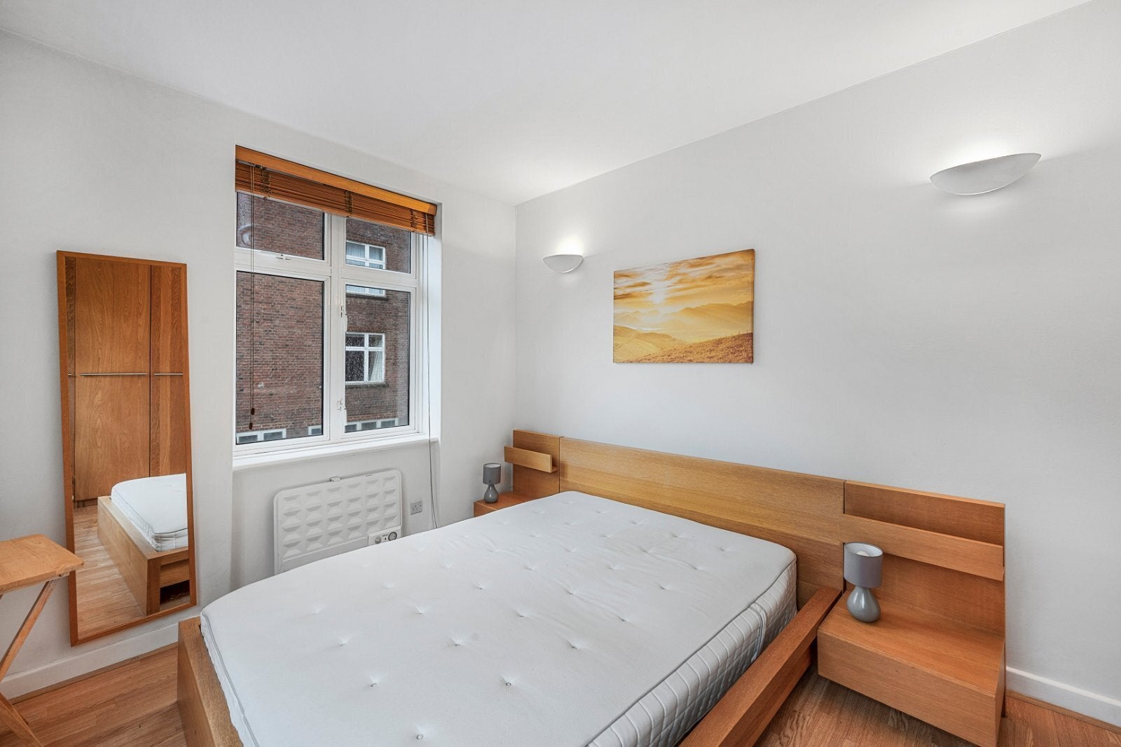 Flat Fetter Lane in City of London