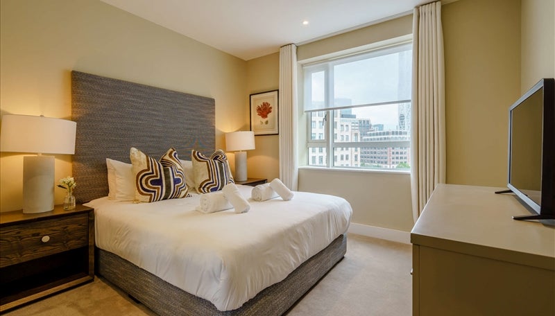 Flat Westferry Circus in Greater London