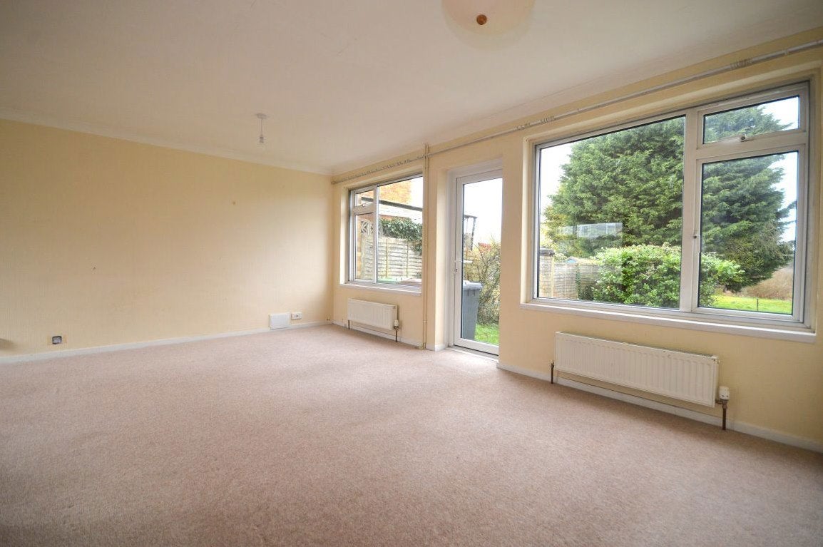 House Hamilton Close in Hertsmere