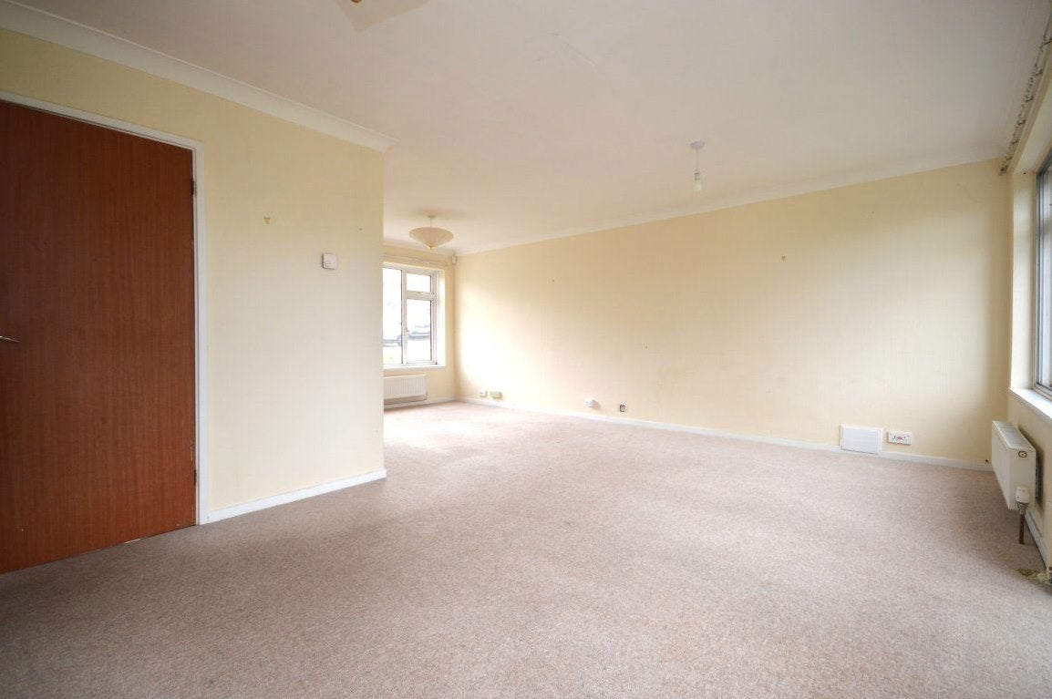 House Hamilton Close in Hertsmere