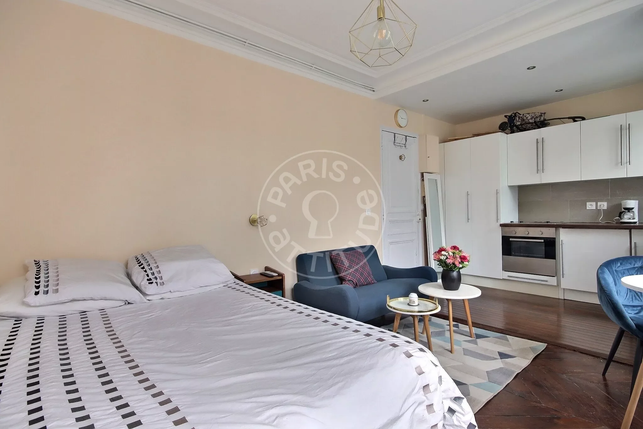Appartement Rue de Vézelay à Paris