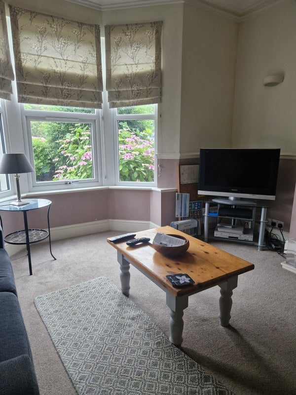 Room Avonmouth Road in Bristol