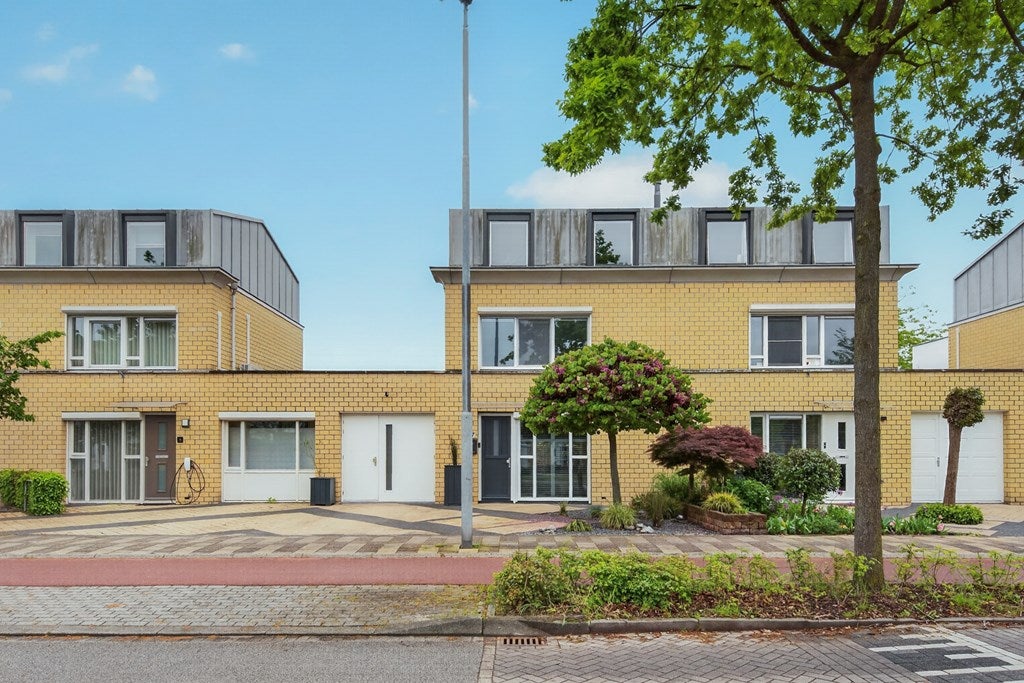 Tussenwoning te koop: Sartrelaan 7, Eindhoven