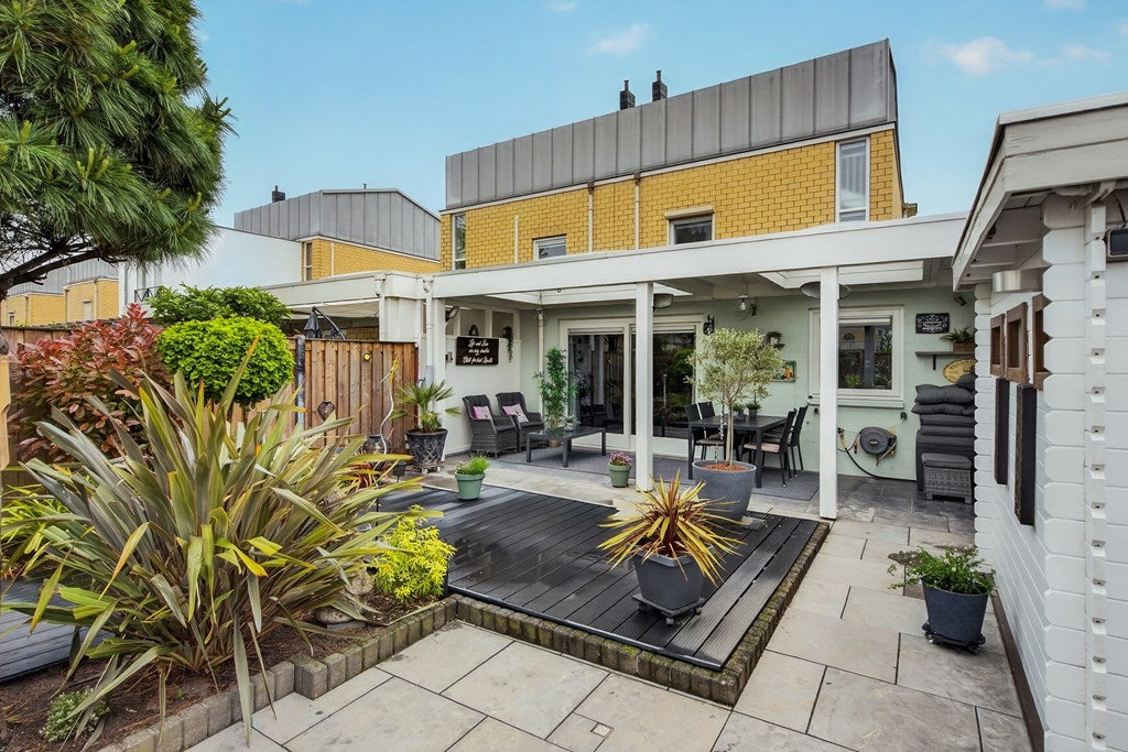 Tussenwoning te koop: Sartrelaan 7, Eindhoven
