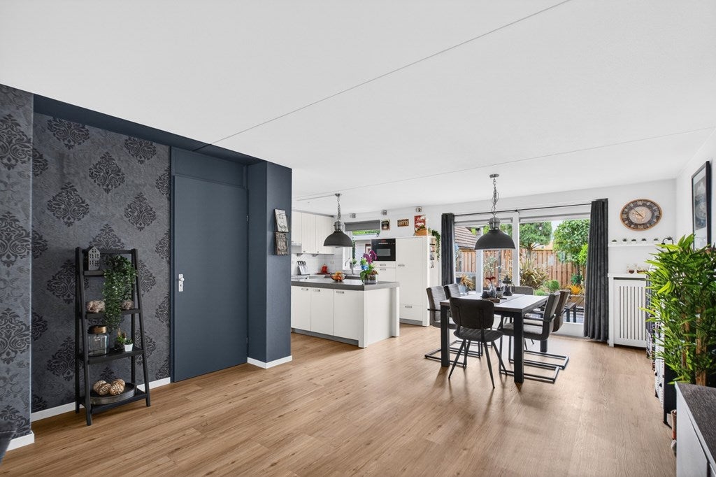 Tussenwoning te koop: Sartrelaan 7, Eindhoven