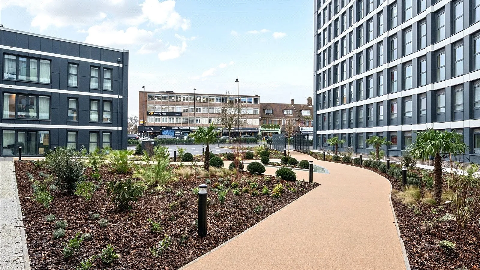 Flat Cockfosters Road in Greater London