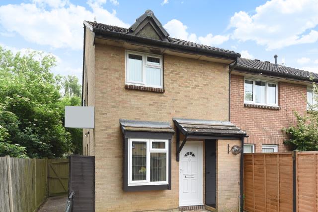 House Axtell Close in Kidlington
