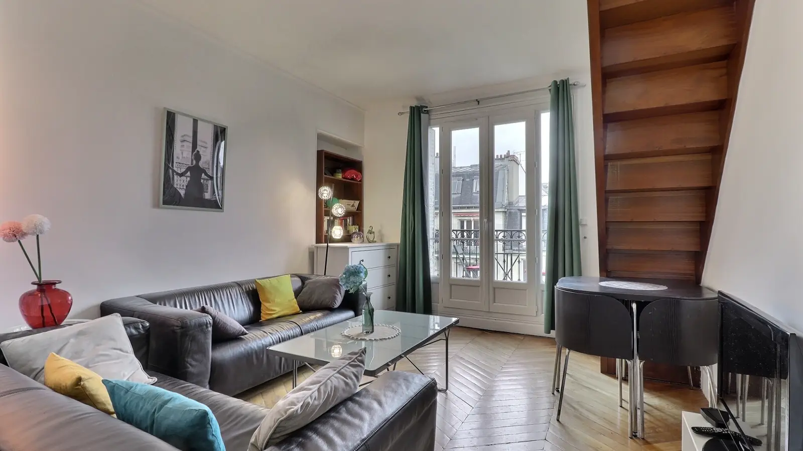 Flat Rue du Général Delestraint in Paris