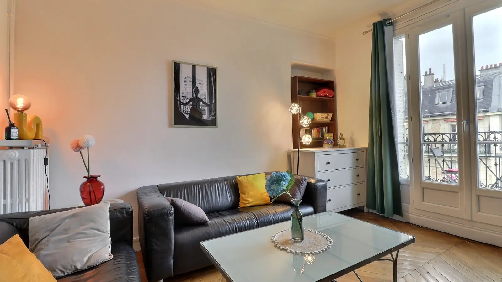 Flat Rue du Général Delestraint in Paris