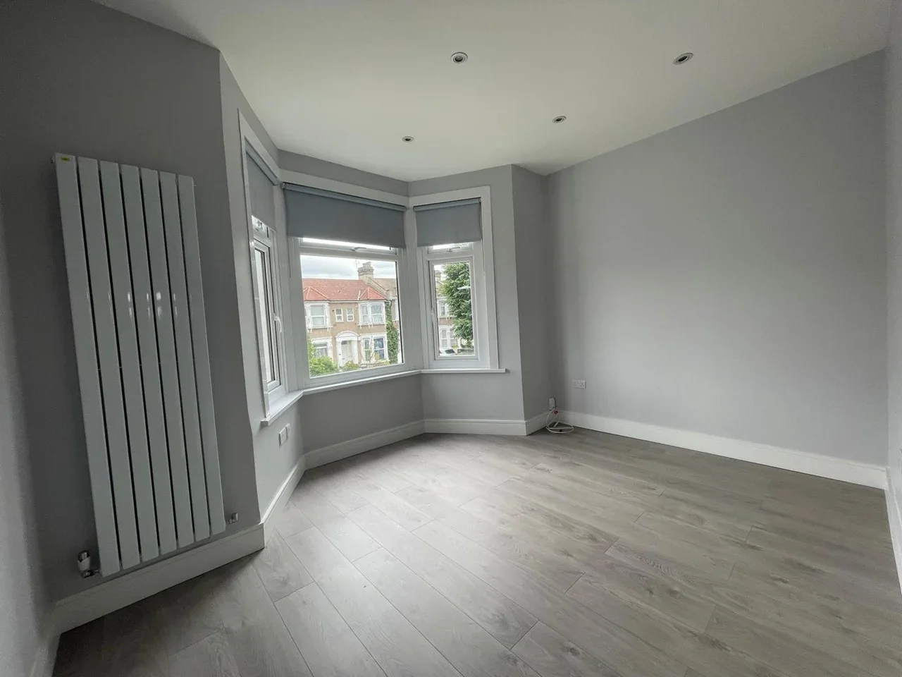 Flat Selborne Road in Greater London