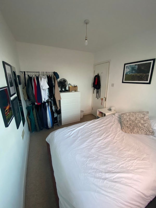 Room Cheshire Street in Greater London