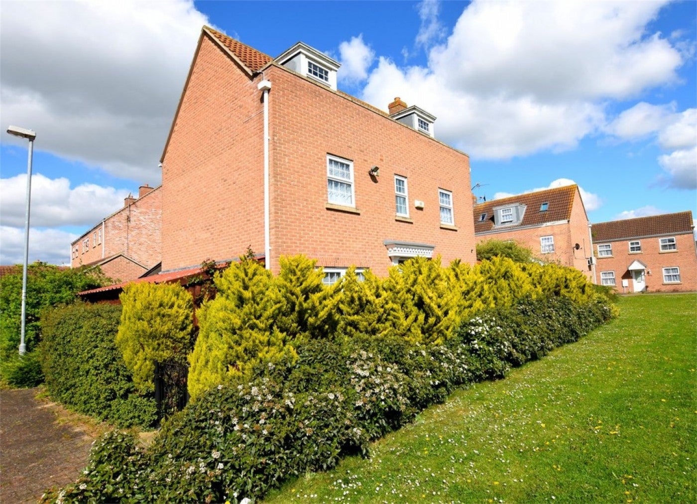House Lawrence Close in Huntingdonshire