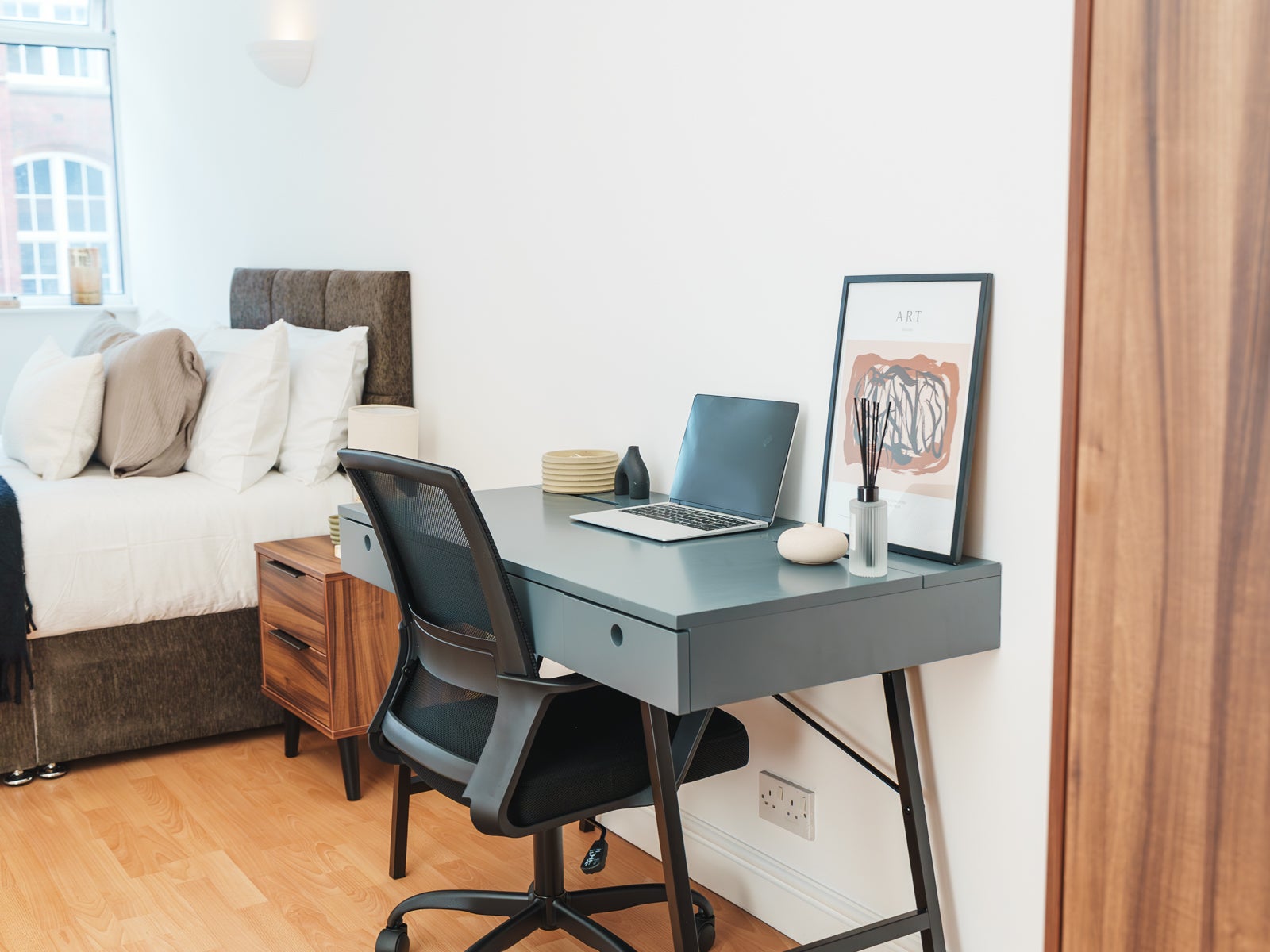 Room Woodhouse Square in Leeds