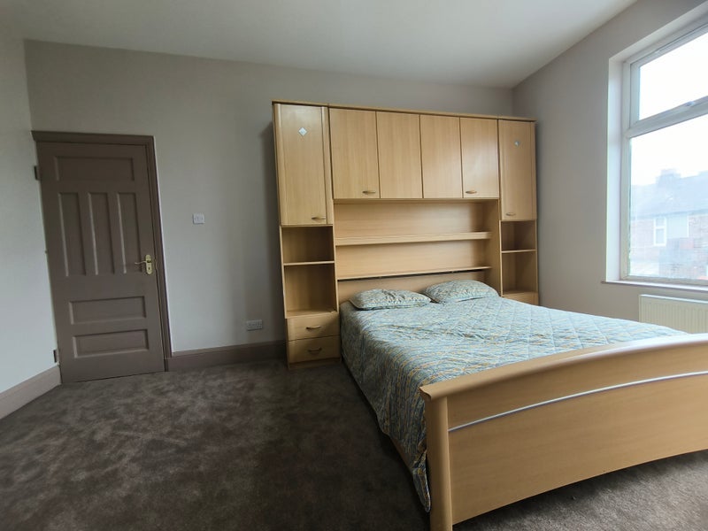 Room Hornby Road in Trafford