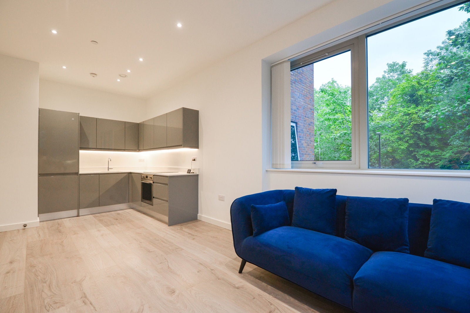 Flat Ladymead in Guildford