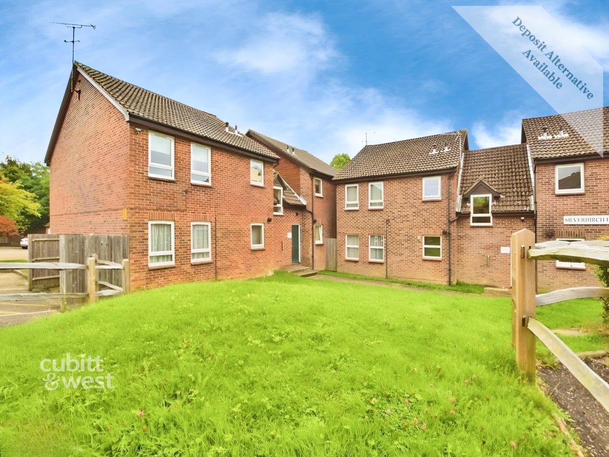 Flat Bryant Road in Strood